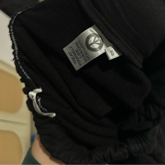 Madhappy So Sorry No WiFi Sweatpants BRAND NEW - Picture 2 of 3